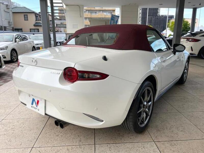 ROADSTER