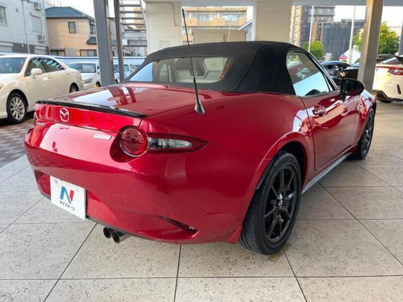ROADSTER