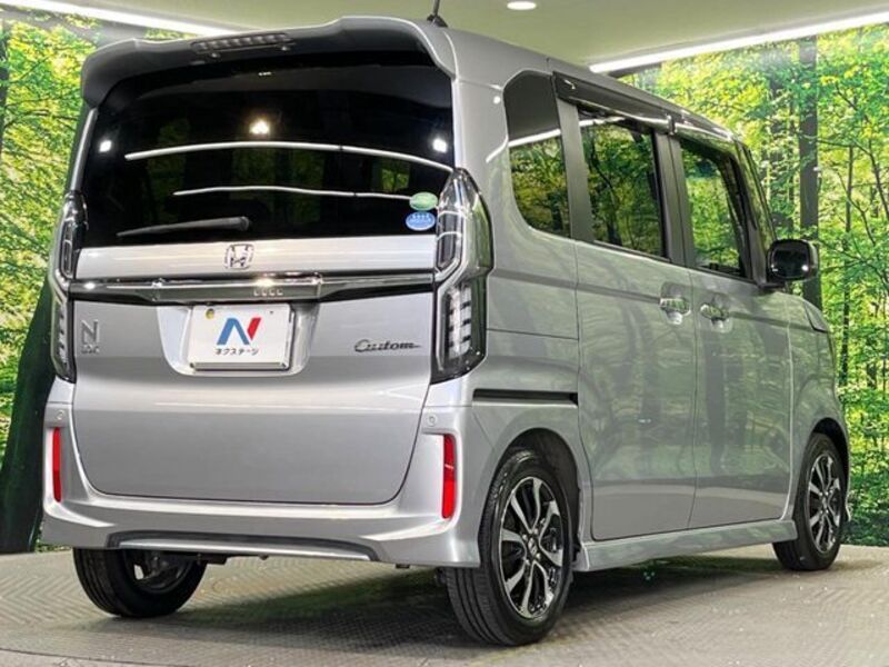 N BOX CUSTOM