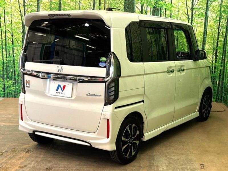 N BOX CUSTOM