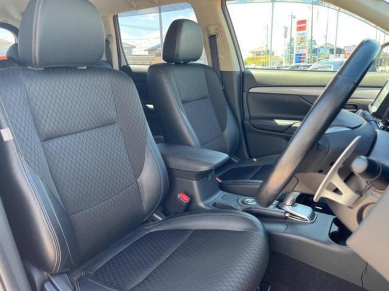 OUTLANDER PHEV