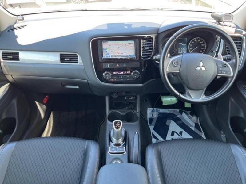 OUTLANDER PHEV
