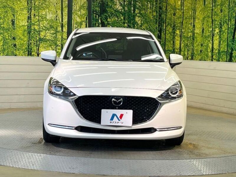 MAZDA2