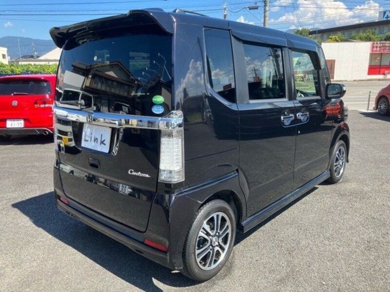 N BOX CUSTOM