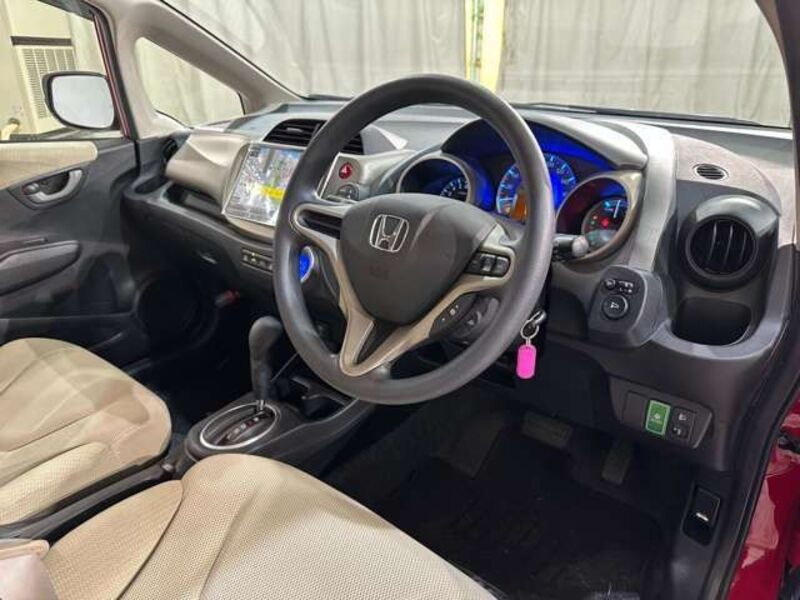 FIT HYBRID