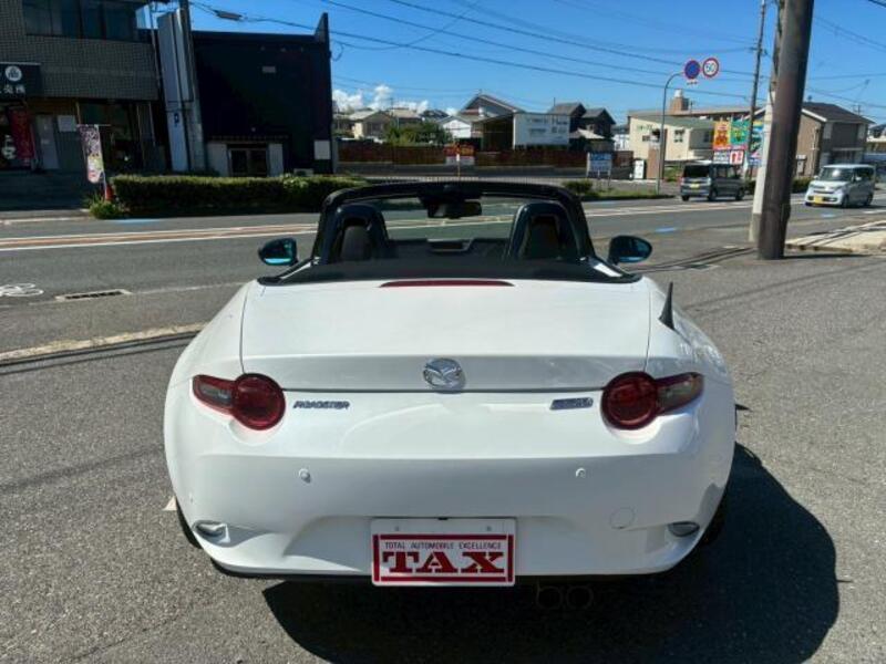 ROADSTER