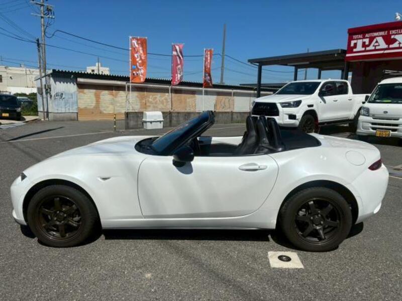 ROADSTER