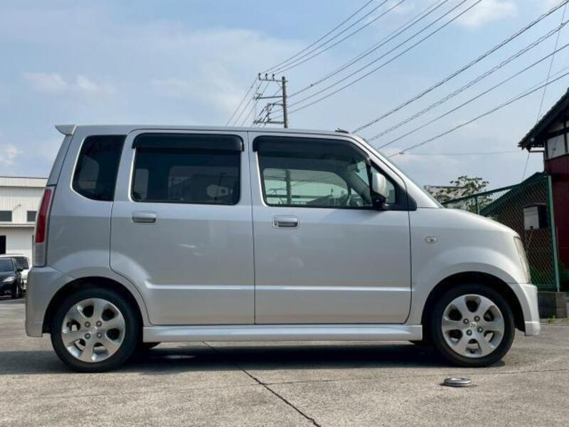 WAGON R