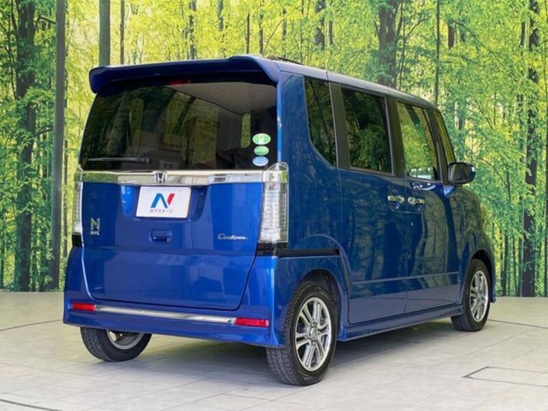 N BOX CUSTOM