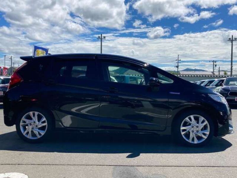 FIT HYBRID