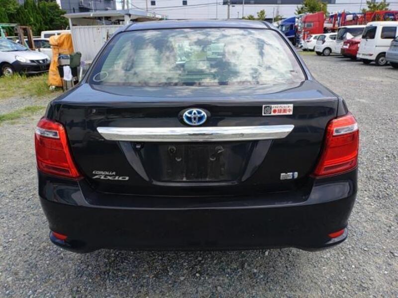 COROLLA AXIO