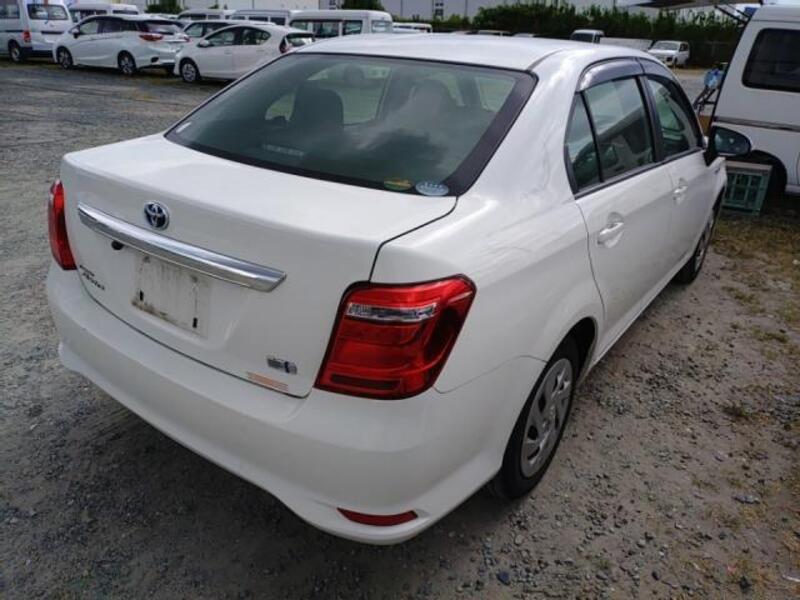 COROLLA AXIO