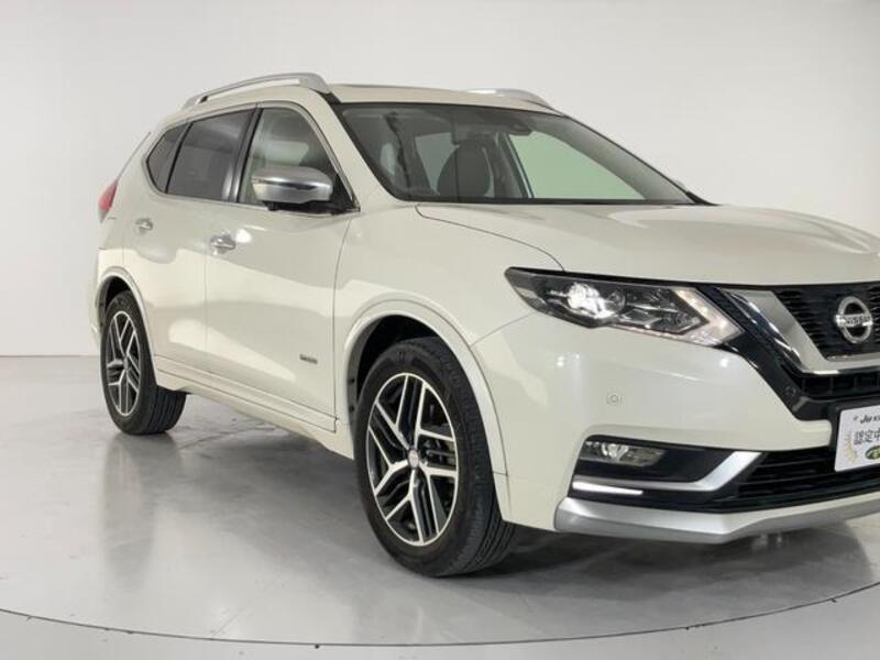 X-TRAIL