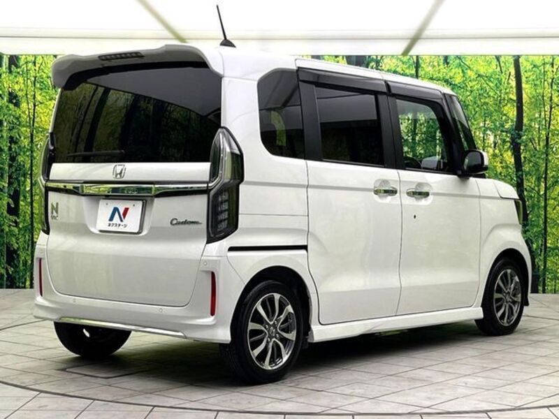 N BOX CUSTOM