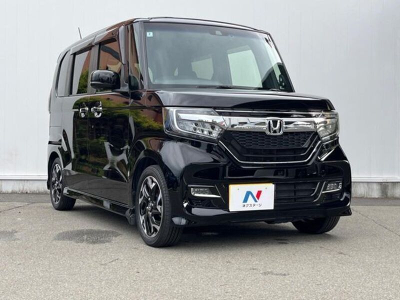 N BOX CUSTOM