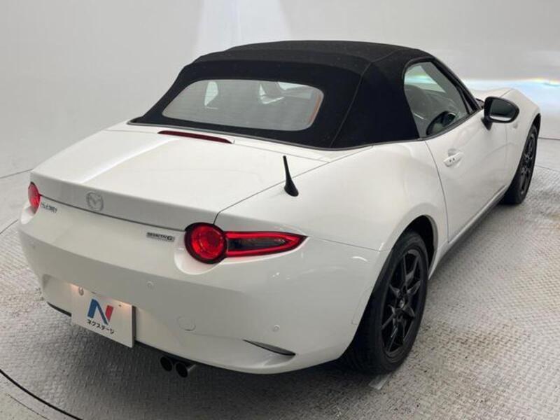 ROADSTER