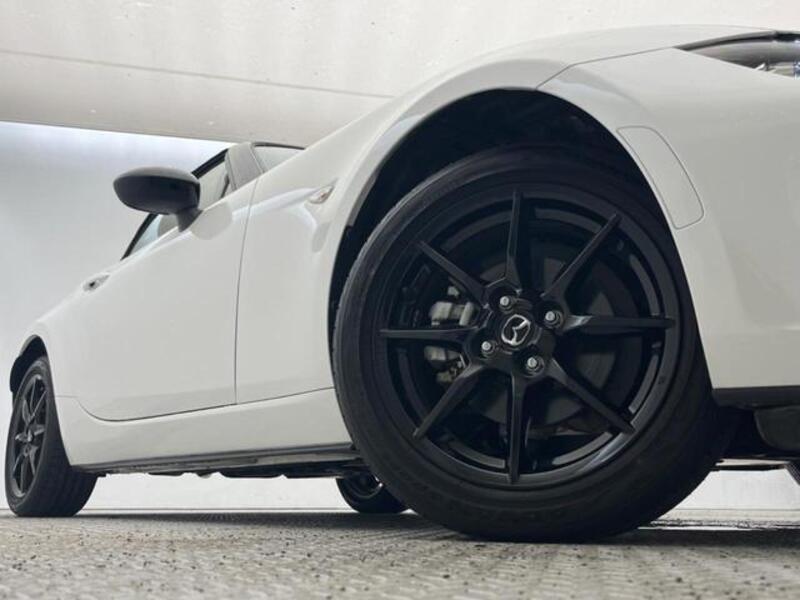 ROADSTER
