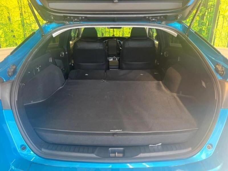 PRIUS PHV