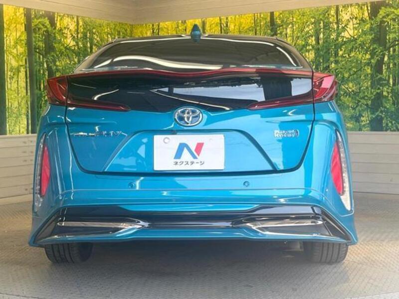 PRIUS PHV