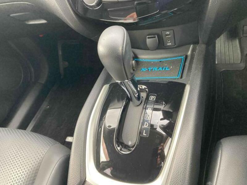 X-TRAIL