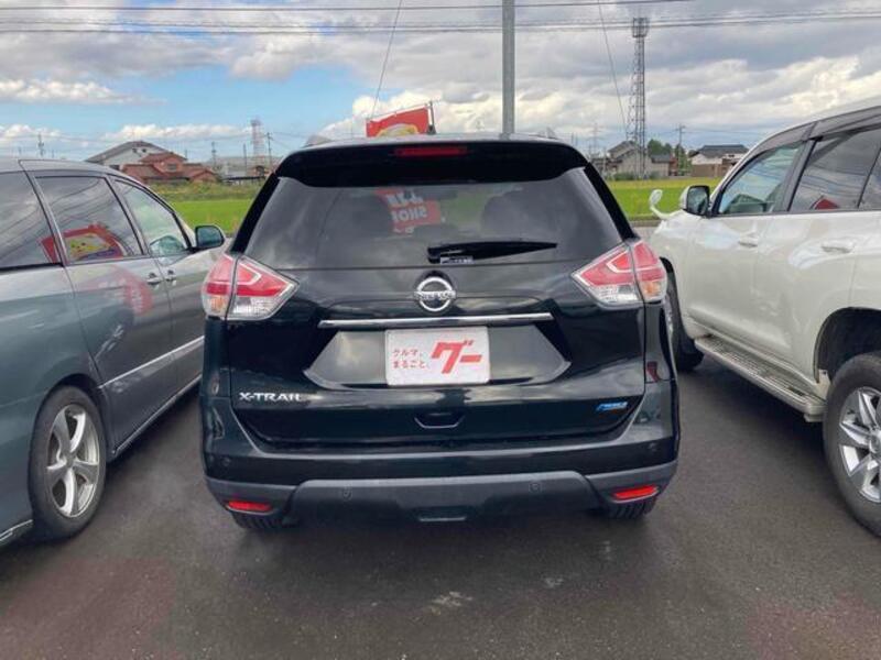 X-TRAIL