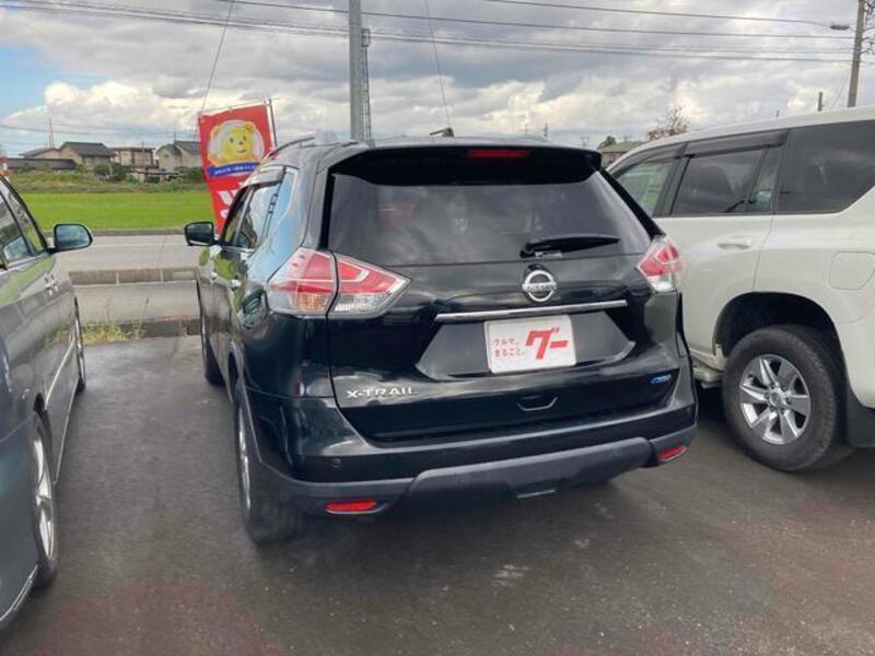 X-TRAIL