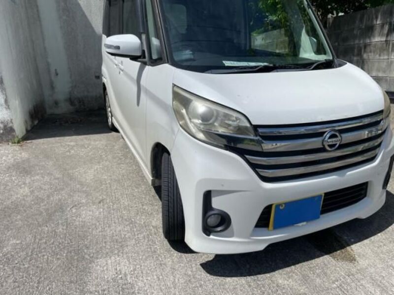 NISSAN DAYZ ROOX