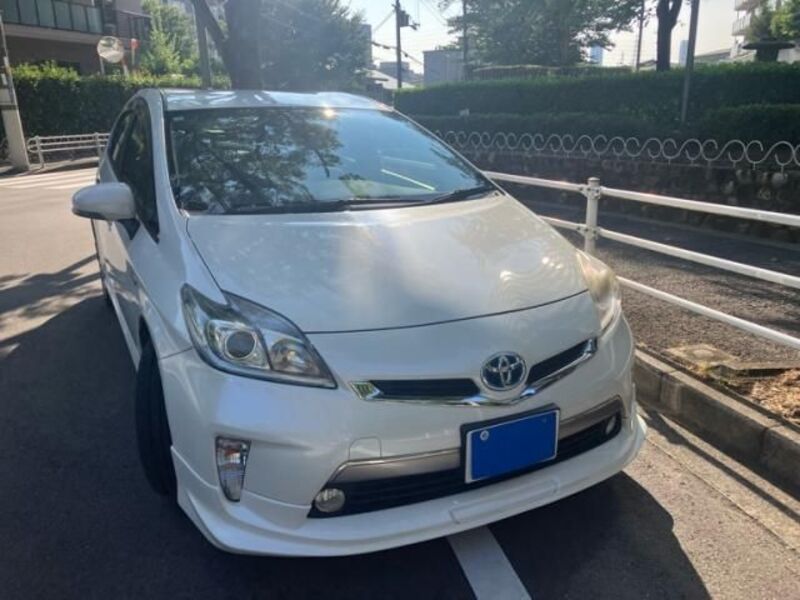 PRIUS PHV