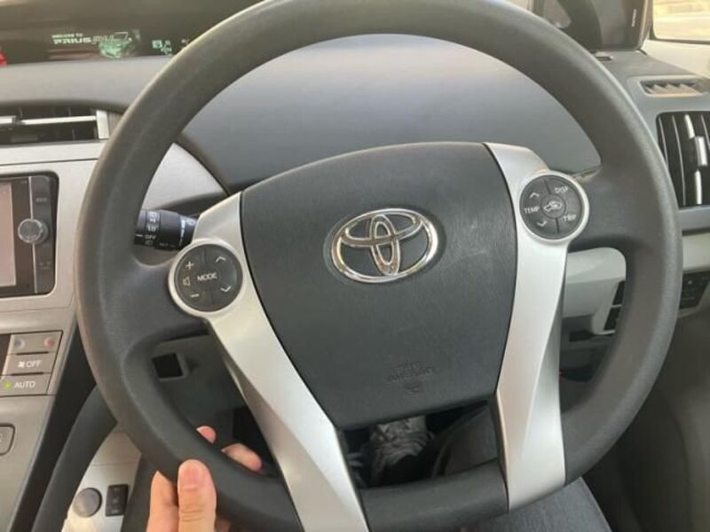 PRIUS PHV