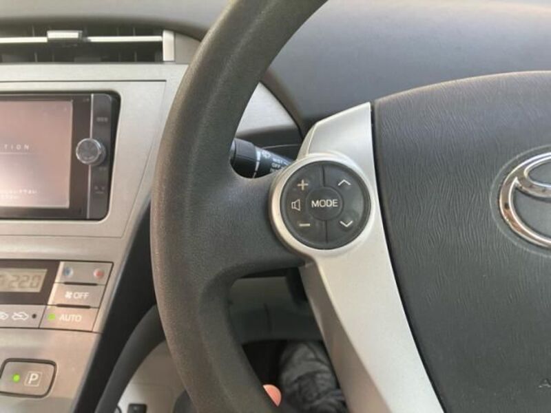 PRIUS PHV