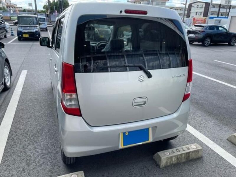 WAGON R