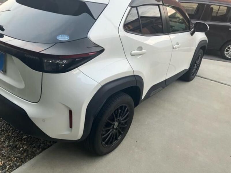 YARIS CROSS