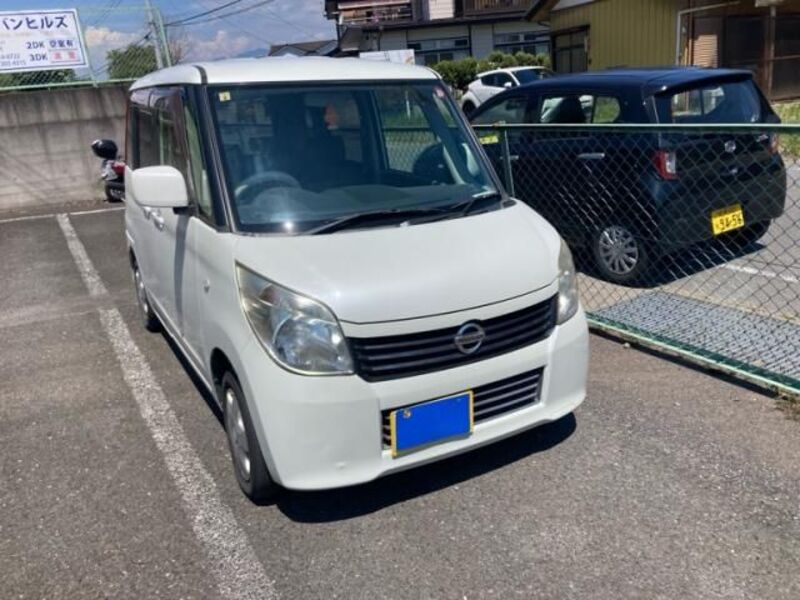 NISSAN ROOX