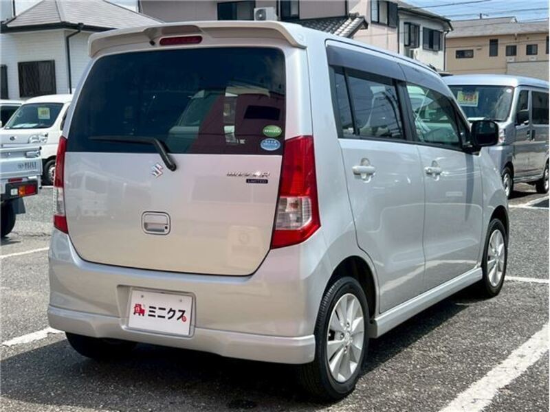 WAGON R