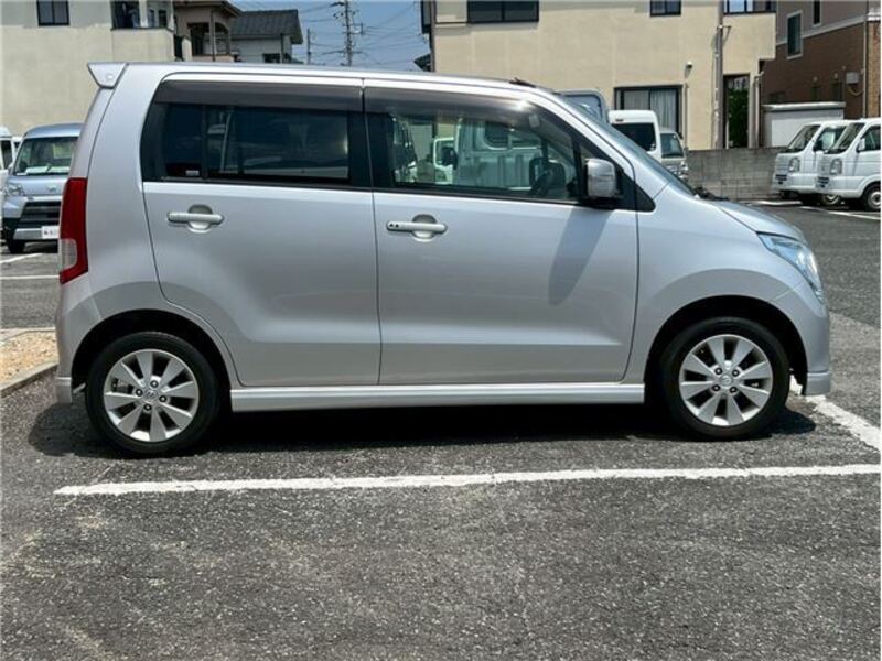 WAGON R