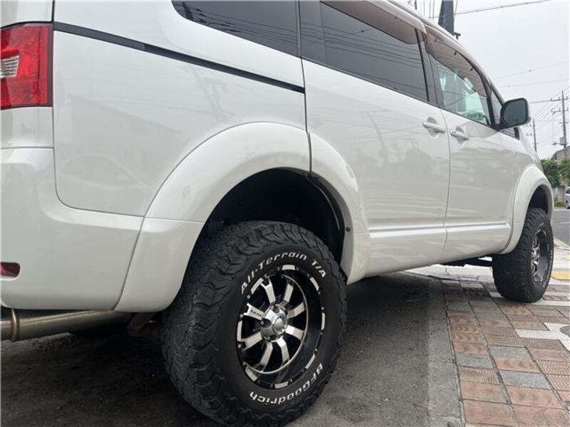 DELICA D5