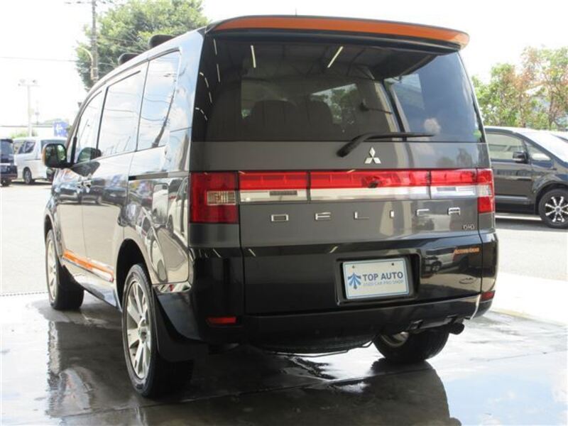 DELICA D5
