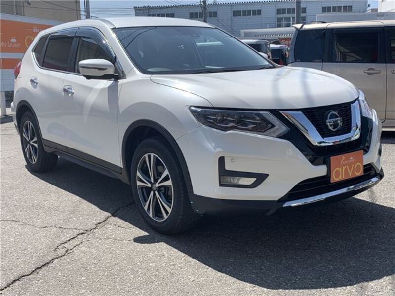 X-TRAIL