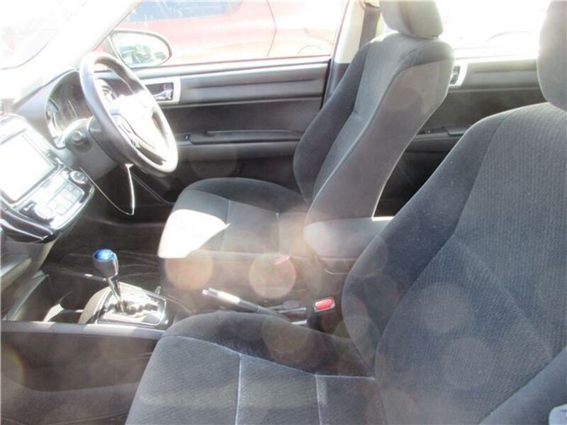 COROLLA AXIO