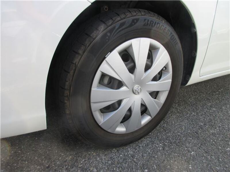 COROLLA AXIO