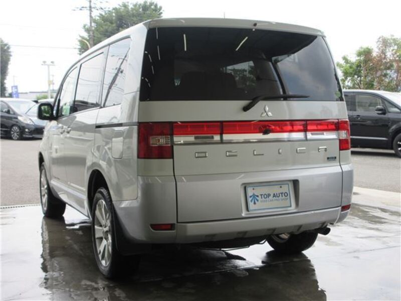 DELICA D5