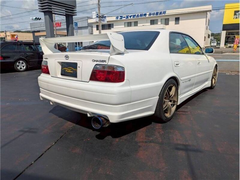 CHASER