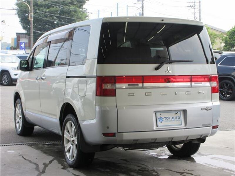 DELICA D5