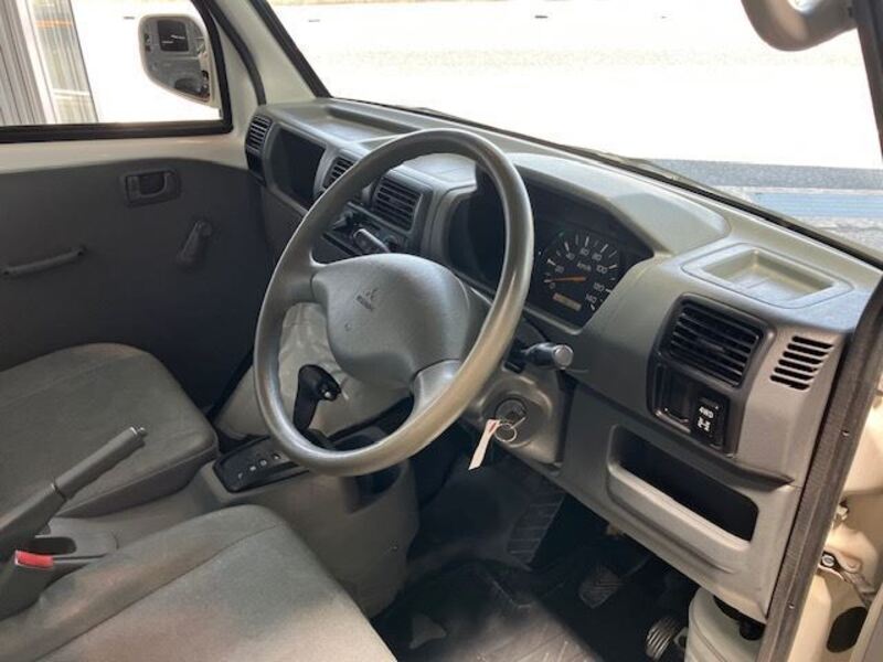 MINICAB TRUCK