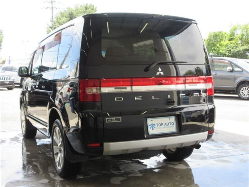 DELICA D5