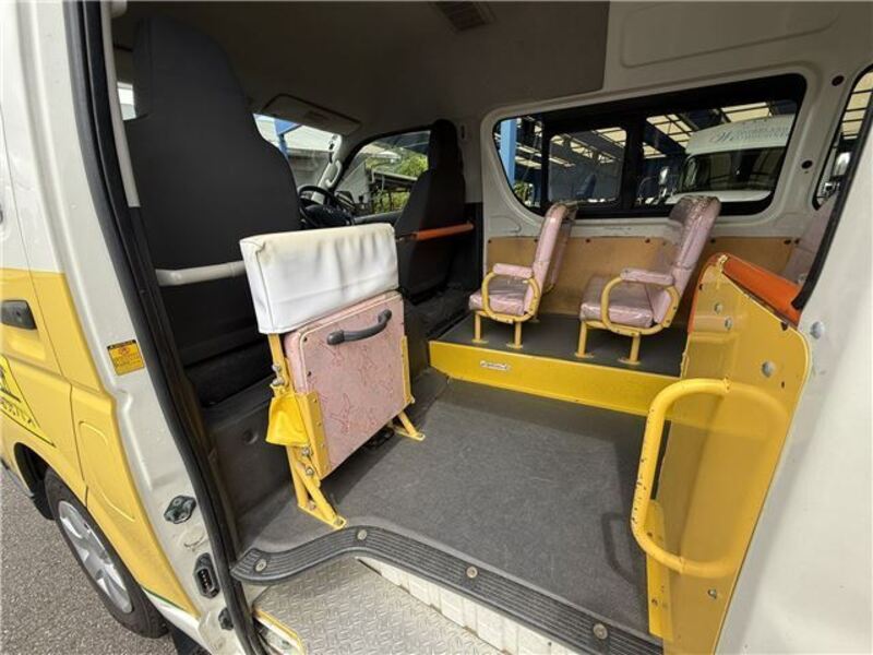 HIACE VAN