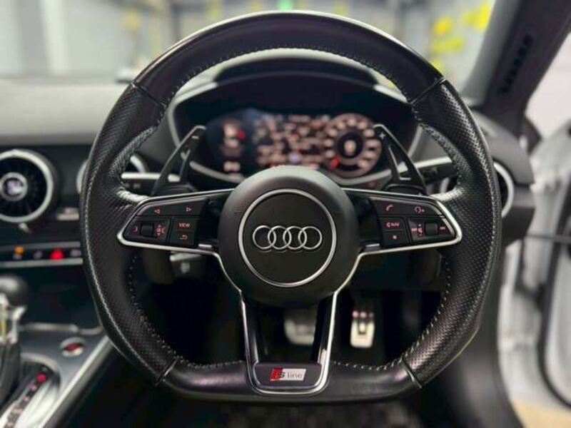 TT
