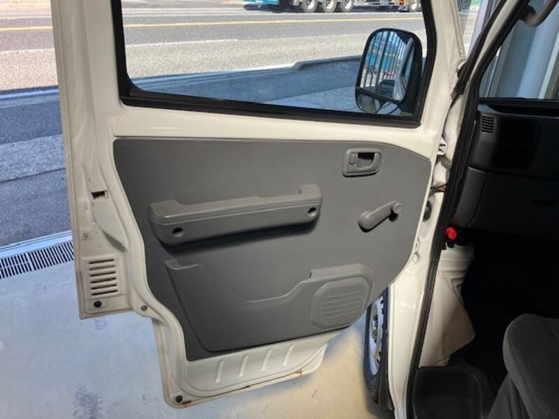 MINICAB VAN