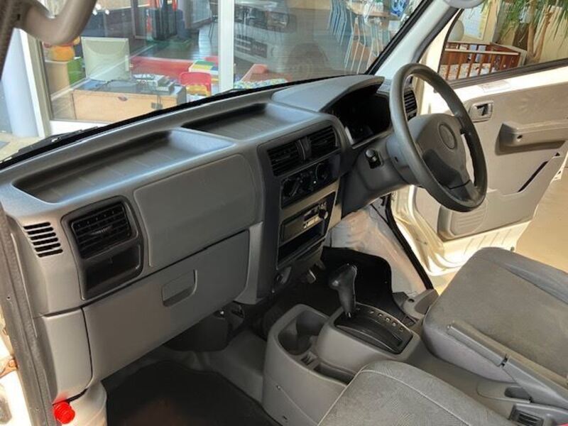 MINICAB VAN