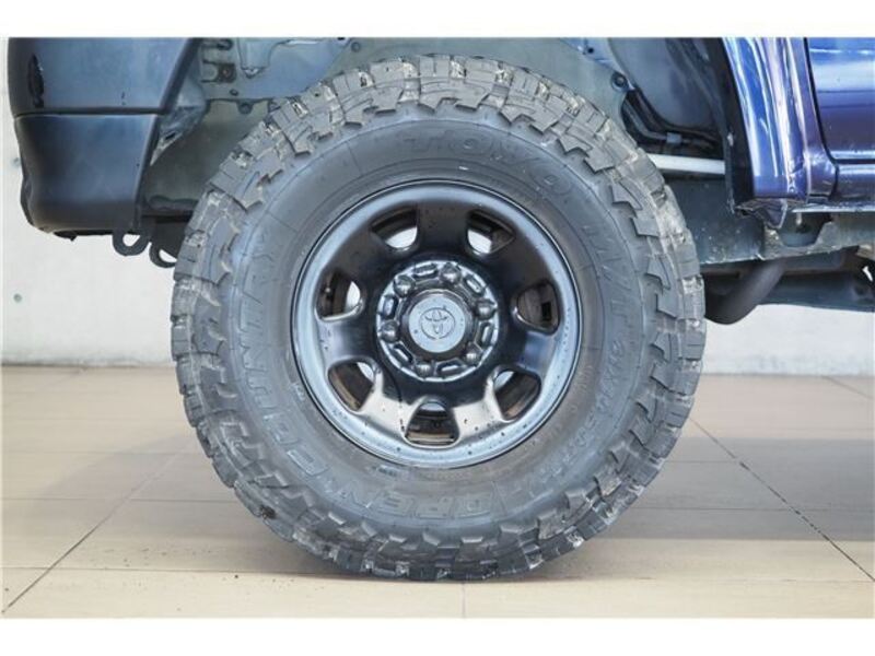 HILUX